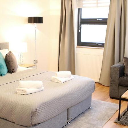 High Spec Luxury Studio Apartment In Sydenham ロンドン エクステリア 写真